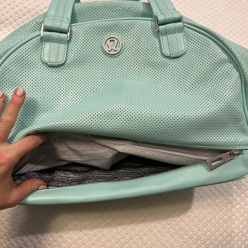 Lululemon Retro Groove bag - Picture 6 of 11